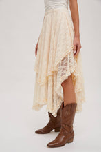Load image into Gallery viewer, Maddy lace skirt (cream)