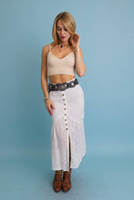 Load image into Gallery viewer, 90s Style Boho Eyelet Oval Disc Belt