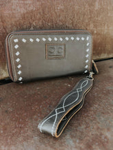 Load image into Gallery viewer, Boot Stitch Leather Wallet Wristlet