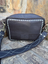 Load image into Gallery viewer, Boot Stitch Leather Purse