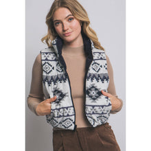 Load image into Gallery viewer, Fallon Reversible Corduroy/Aztec Print Puffer Vest (black)
